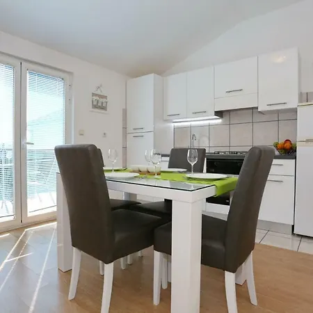 Dent Apartmán
